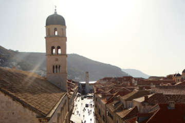 De stad Dubrovnik is een prachtige stad om te bezoeken